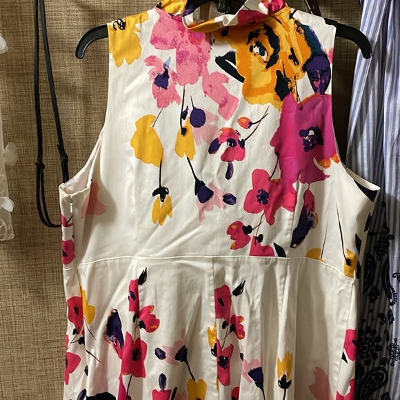 Lane Bryant sleeves sun dress! Lots of pastels colors and floral pattern! EUC! - Picture 2 of 5